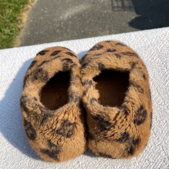 Fluffy Brown Loafer Slippers - Picture 3 of 4